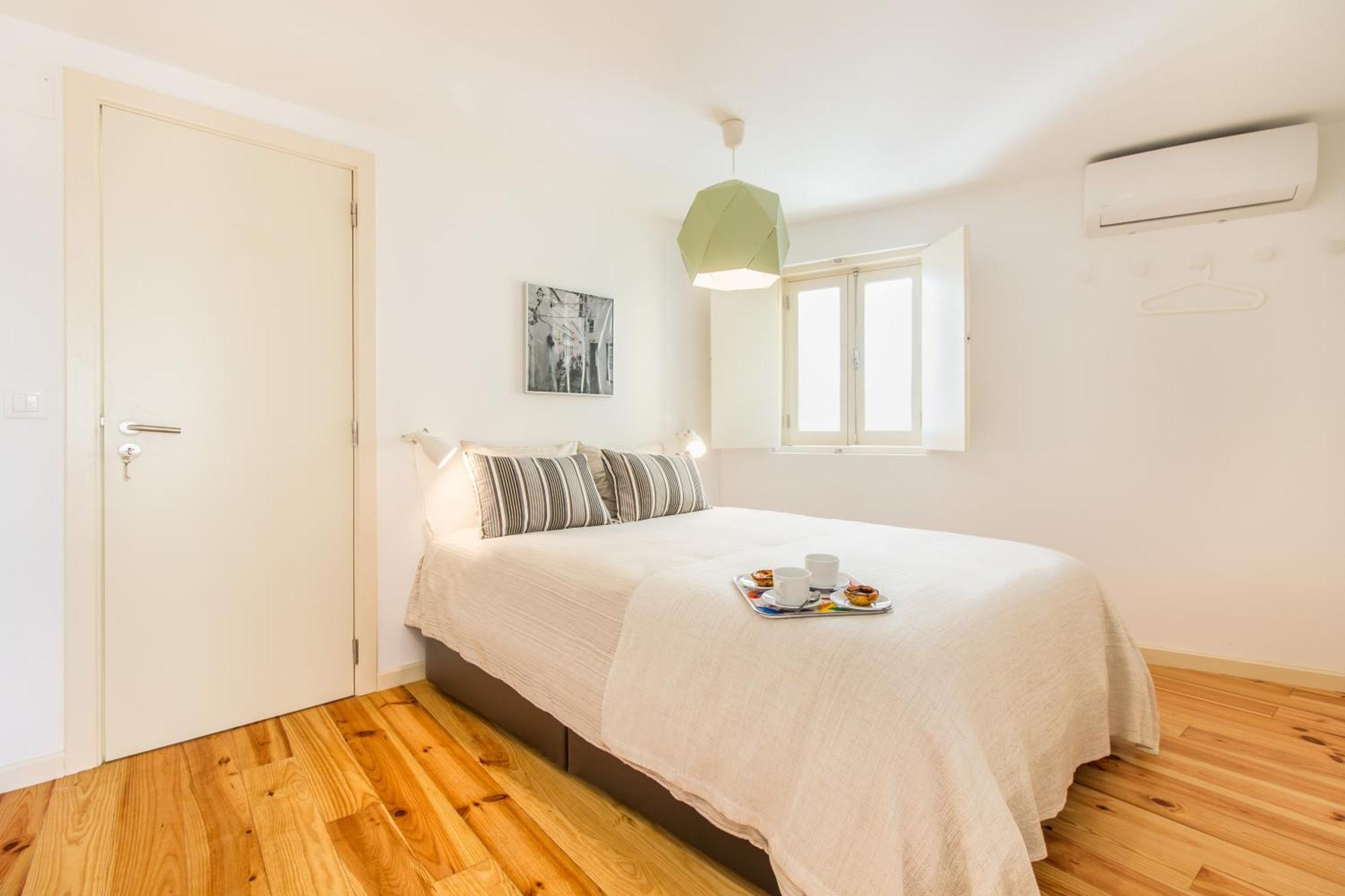 Guest Inn Alfama Apartments Лиссабон Номер фото